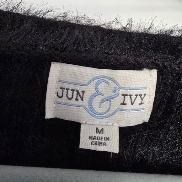 Jun & Ivy Black Eyelash Crop Button-Up Cardigan - Picture 4 of 10